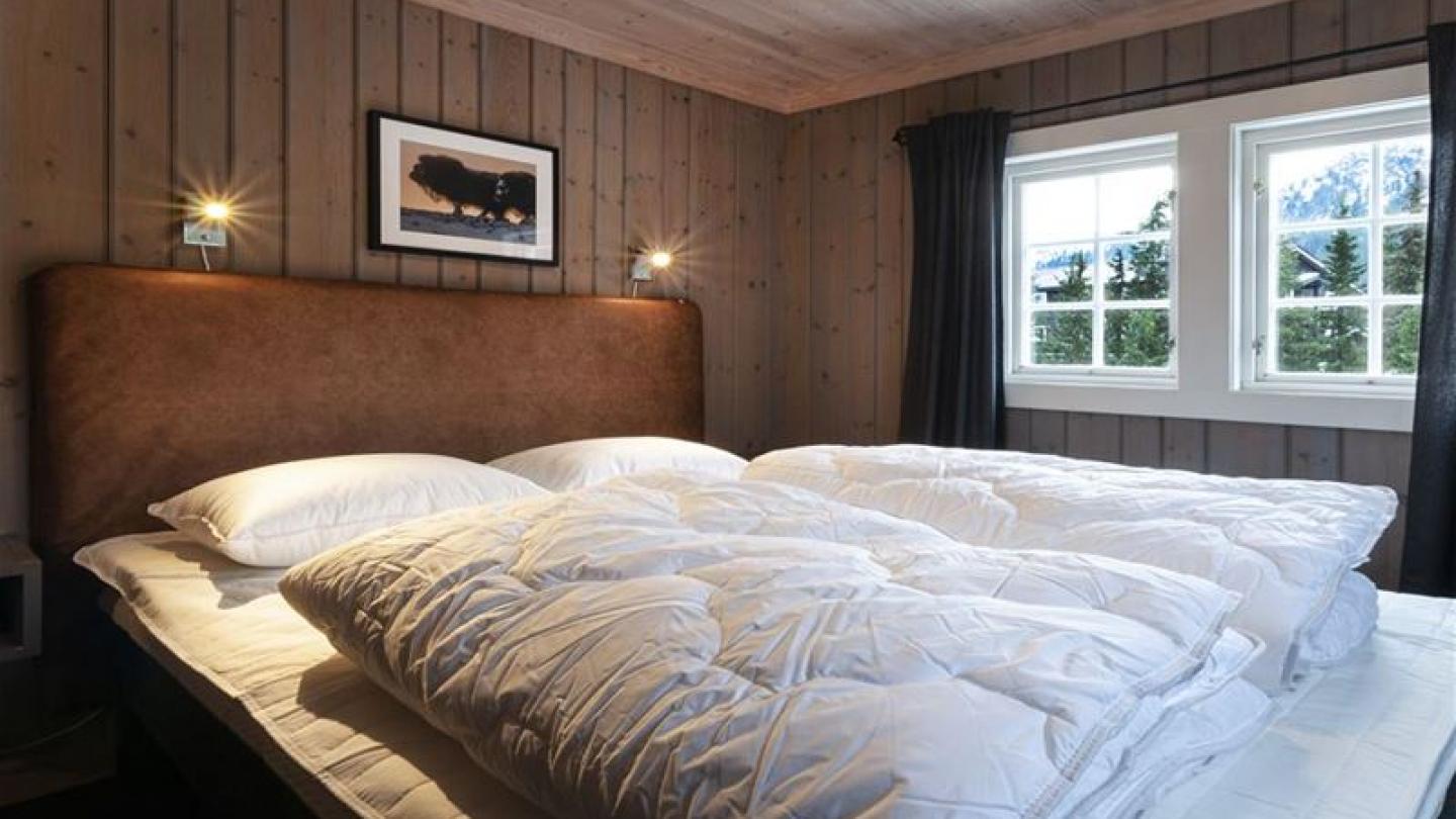Gudbrandsgard hyttegrend Kvitfjell soverom med dobbeltseng